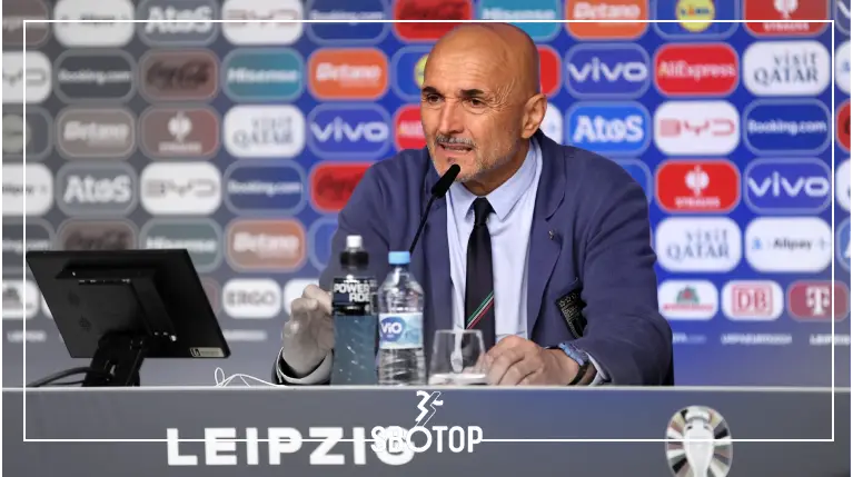 SBOTOP Spalletti 3-5-2 Membicarakan Formasi dengan Para Pemain Italia