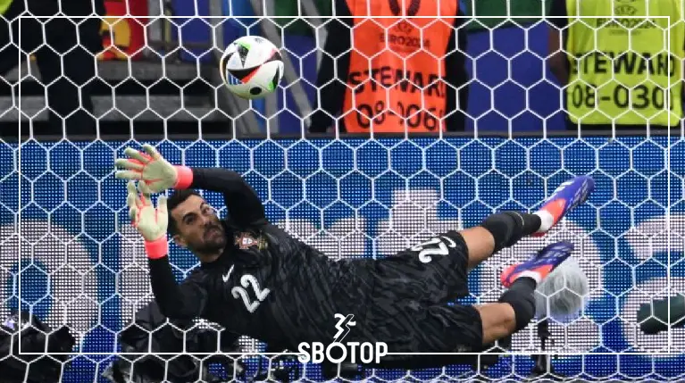 SBOTOP: Diogo Costa Antar Portugal ke Perempat Final Bertemu Prancis