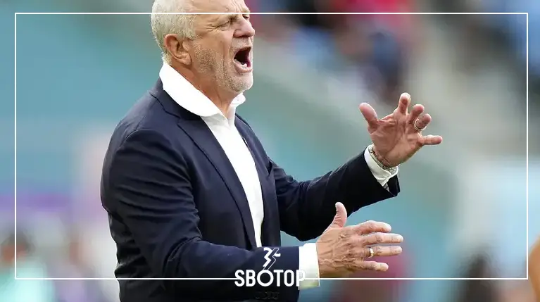 SBOTOP Profil Graham Arnold: Pelatih Sukses yang Bawa Australia Cetak Rekor di Piala Dunia 2022