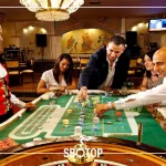 SBOTOP Interaksi Sosial di Live Casino: Berkomunikasi dengan Dealer dan Pemain Lain